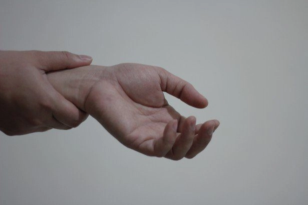 How Do You Self-Treat a Pinched Nerve?