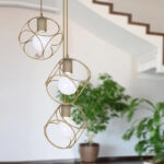 Φωτιστικό οροφής Lusita E27 μεταλλικό τρίφωτο χρώμα χρυσό 35x35x90εκ.