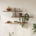 Ραφιέρα τοίχου Leo χρώμα ανοιχτό καφέ 123x22x80εκ.