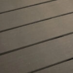 Τραπέζι Appa  αλουμίνιο και plywood σε ανθρακί απόχρωση Φ120x74εκ