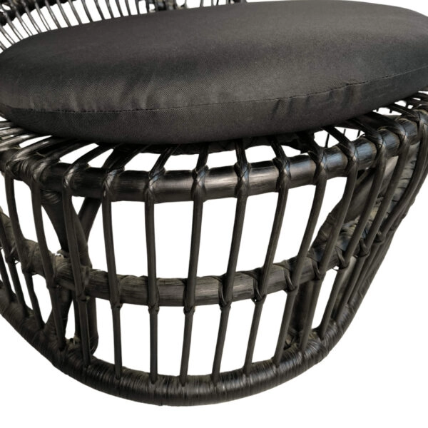 Πολυθρόνα Tromso paakoworld pe rattan σε μαύρη απόχρωση με μαύρο μαξιλάρι 80x85x98εκ