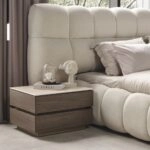 Artekko Midnight Εκρού Υφασμάτινο Διπλό Κρεβάτι (260x230x125)cm για Στρώμα(180x200) MDF 2pcs Κομοδίνα (65x48x40)cm Ντουλάπα με Καθρέπτη και Φωτισμό (270x63x230)cm Συρταριέρα (160x48x78)cm και Καθρέπτη (90x90x5)cm