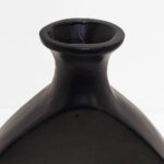 ABSTRACT TRIANGLE ΒΑΖΟ 33x5x38 ΑΛΟΥΜΙΝΙΟ ΜΑΥΡΟ