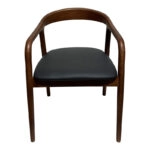 Πολυθρόνα Hogie  rubberwood καρυδί- μαύρο pu μαξιλάρι 61x60x76εκ