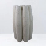 ORIN III ΒΑΖΟ 23x15.5x38 RESIN ΜΠΕΖ