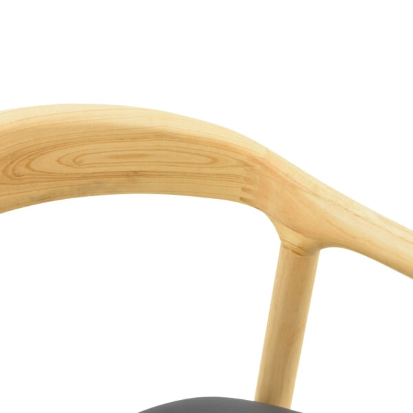 Πολυθρόνα Hogie  rubberwood σε φυσική απόχρωση με μαύρο pu μαξιλάρι 61x60x76εκ