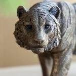 Artekko Animal Μπρονζέ Επιτραπέζια Διακοσμητική Τίγρη Ρητίνης (29x9x14.5)cm