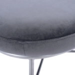 ΣΚΑΜΠΟ ΥΠΟΠΟΔΙΟ TRUDI HM8640.01 ΑΠΟ ΓΚΡΙ ΒΕΛΟΥΔΟ ΜΕ ΑΣΗΜΙ ΒΑΣΗ 55x46x38Υ εκ.