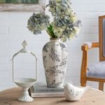 Artekko Aging Λευκό Κεραμικό Βάζο με Γκρι Λουλούδια (20.5x20.5x34.5)cm