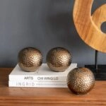 Artekko Lidded Μπρονζέ Κεραμικές Διακοσμητικές Σφαίρες (10x10x9)cm 3pcs