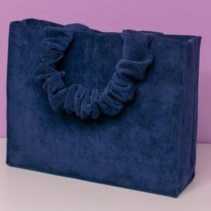 Χειροποίητη Τσάντα χειρός Scrunchie Twist it σε μπλε χρώμα