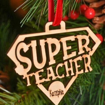 Χειροποίητο Κρεμαστό Ξύλινο Στολίδι "Super Teacher"