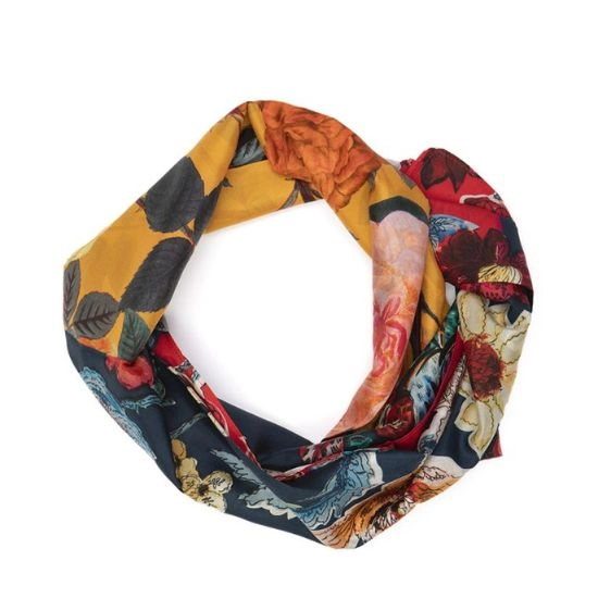 Φουλάρι Μεταξωτό σε Εμπριμέ