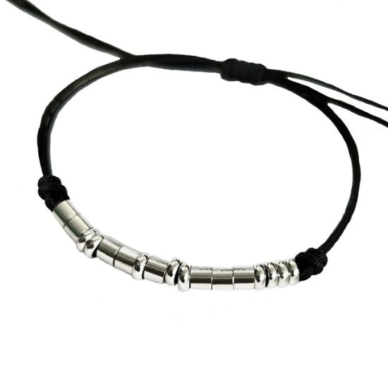 Μαύρο βραχιόλι με μυστικό μήνυμα