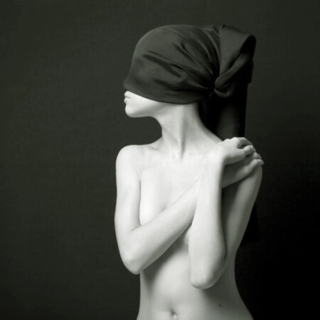 Πινακας σε καμβά NO FACE WOMAN - Πορτραιτα και Φιγουρες Sticky 1