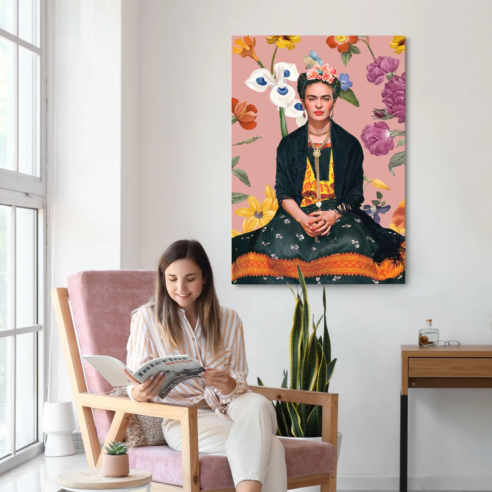 Πινακας σε καμβά FRIDA KAHLO ON PINK FLORAL