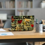 Αυτοκόλλητο Laptop LOVE GRAFFITI
