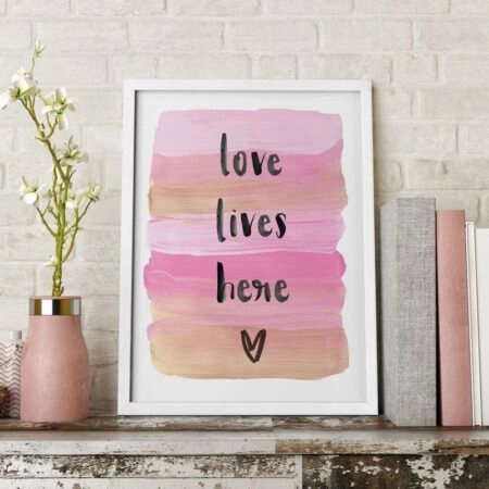 Πόστερ LOVE LIVES HERE