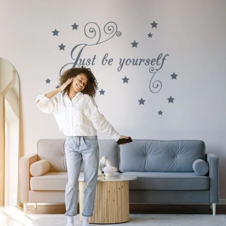 Aυτοκόλλητο τοίχου JUST BE YOURSELF