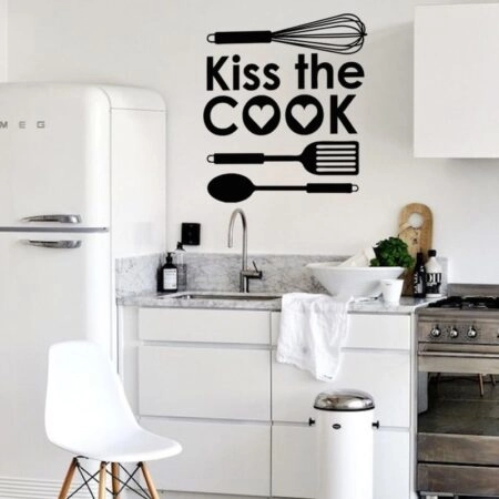 Aυτοκόλλητο τοίχου KISS THE COOK