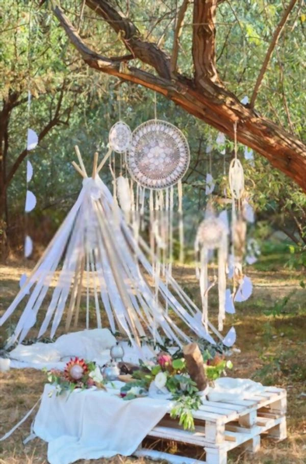 Διακόσμηση γάμου με ονειροπαγίδα σε στυλ boho.