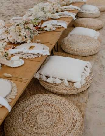 Boho βάπτιση: Μοναδικές ιδέες για ένα ζεστό chic event! 17 Μεγάλες βελούδινες μαξιλάρες και πουφ σε μαροκινό στυλ