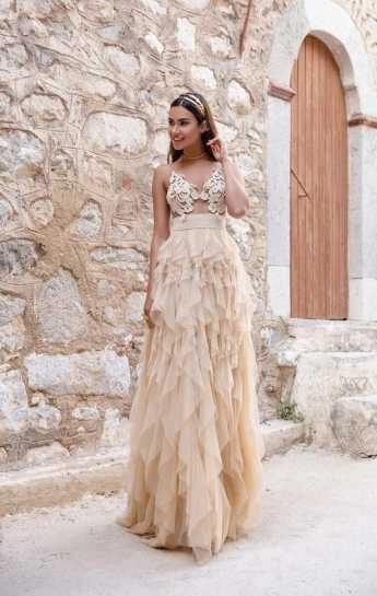 Μοναδικό ροζ νυφικό μου τούλι απο Zolotas Atelier