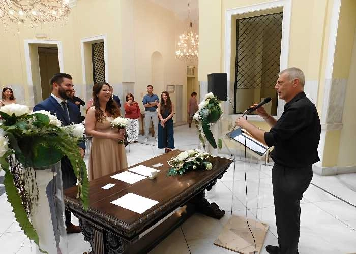 Τα ωραιότερα δημαρχεία για πολιτικό γάμο στην Αττική! 8 Πολιτικός γάμος στον δήμο Πειραιά