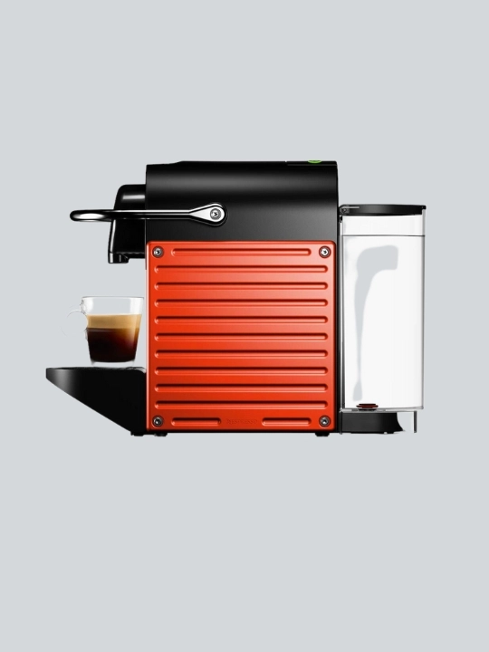 Δώρο κουμπάρου: 15 αξέχαστα δώρα για τον καλύτερο σου φίλο 9 Εντυπωσιακή μικρή μηχανή esspresso σε κόκκινο χρώμα