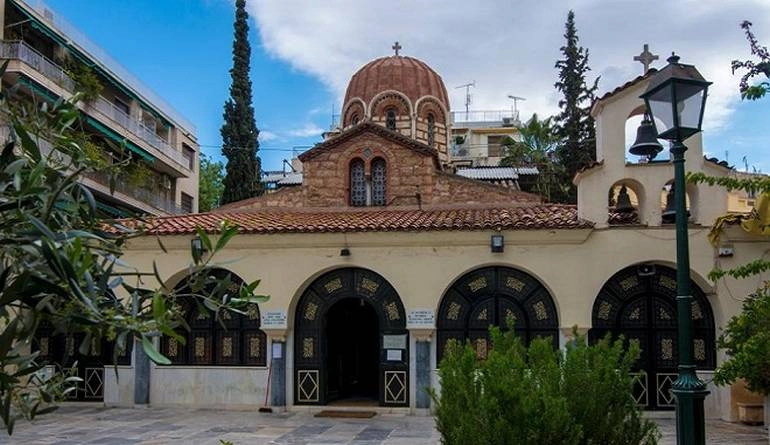 Τα 10 ωραιότερα ξωκλήσια για ένα μαγικό γάμο στην Αττική 4 Ιερός Ναός Αγίας Αικατερίνης, Πλάκα