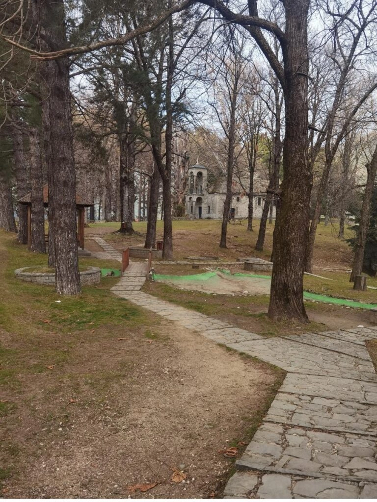 12 Ρομαντικοί χειμερινοί προορισμοί στην Ελλάδα για ζευγάρια 8 Μέτσοβο