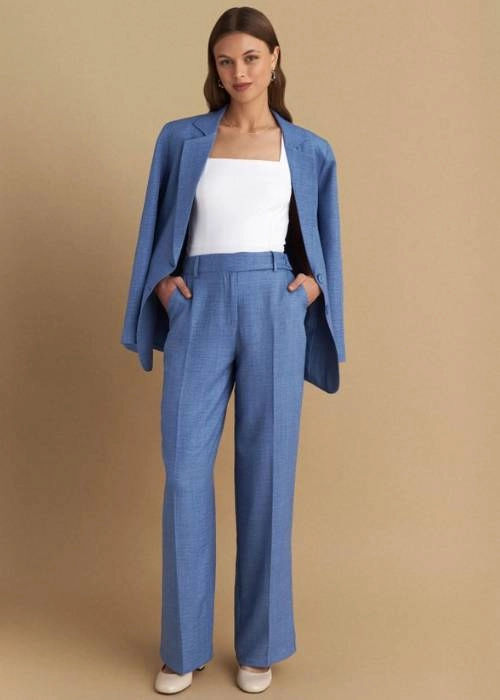 Καλεσμένη σε βάπτιση: Τι να φορέσω ανάλογα την εποχή! 19 Παντελόνι με τσάκιση ίσε σια γραμμή και γαλάζιο χρώμα