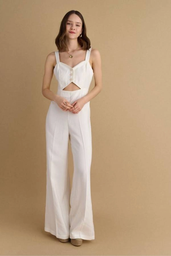 Λευκή ολόσωμη φόρμα με cut out σε λευκό χρώμα