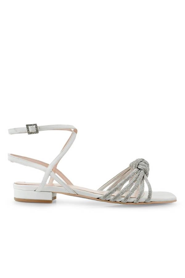 Τα πιο άνετα νυφικά παπούτσια για χορό μέχρι το πρωί! 12 FLATS από τη συλλογή της εταιρίας TSAKIRIS MALLAS Bridal