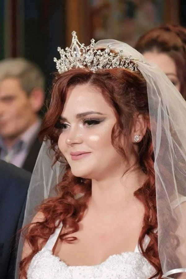 Νυφικό Μακιγιάζ 2025: 10 σύγχρονες τάσεις που θα λατρέψεις 6 Νυφικό μακιγιάζ με απαλό Smokey eye και ρομαντική διάθεση για απογευματινό γάμο