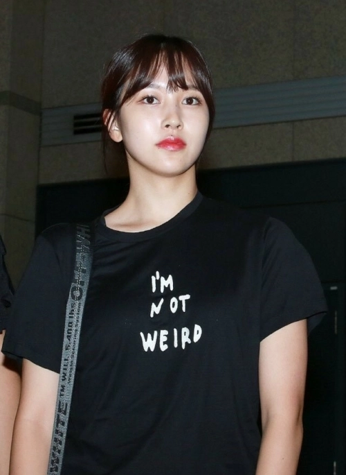 twice MINA タンクトップ TWICE ミナちゃん着用 タンクトップ 韓国 - メルカリ