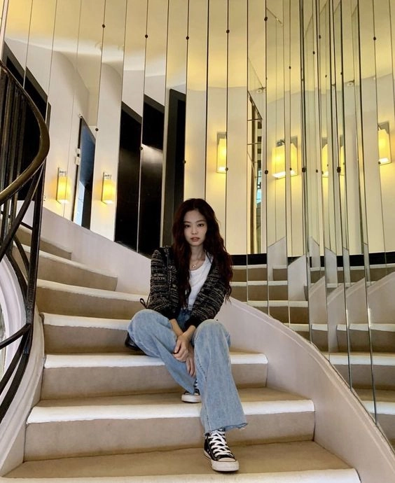 Blue Wide Straight Jeans | Jennie - BlackPink - Fashion Chingu