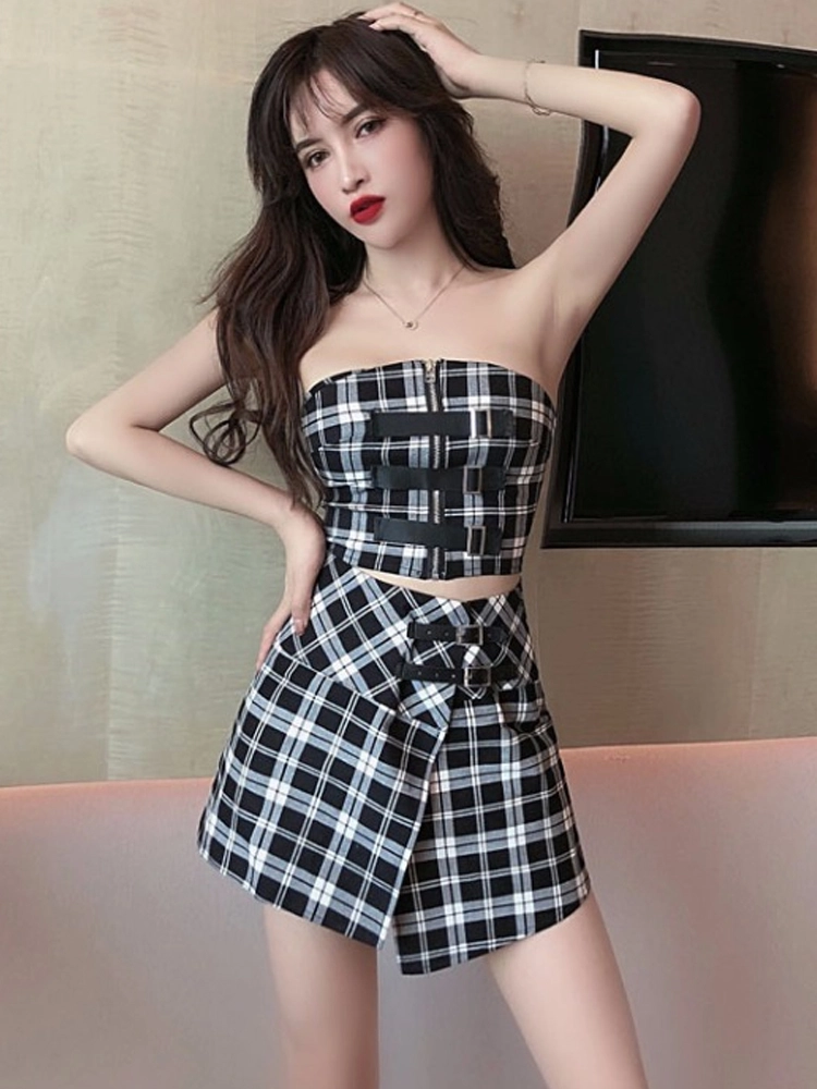 Black And White Plaid Skirt Jennie BlackPink Fashion Chingu