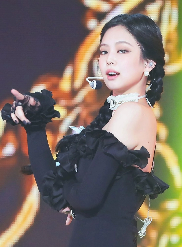 Black Ruffled Mini Jumpsuit | Jennie - BlackPink - Fashion