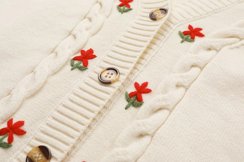 ✴︎専用✴︎hiand✴︎新品Flower cardigan【white】 ✴︎専用✴︎hiand✴︎新品Flower cardigan【white】