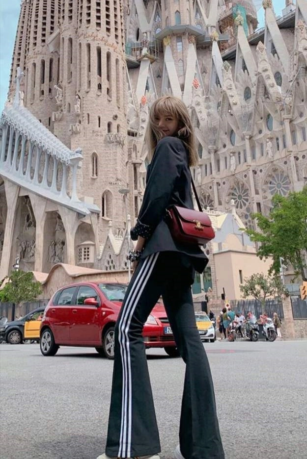 Black Flared Track Pants | Lisa - BlackPink - Fashion Chingu