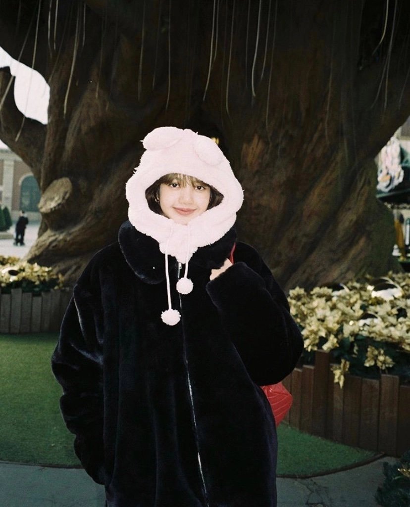 BLACKPINK LISA ブラック フード付きパーカー Black Pink Hoodies – LISA ROCKSTAR Hoodies | Blackpink Store