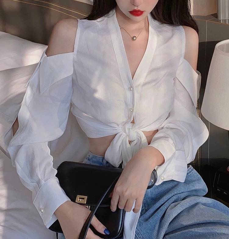 White Cutout Shoulder Cropped Top | Jisoo -BlackPink
