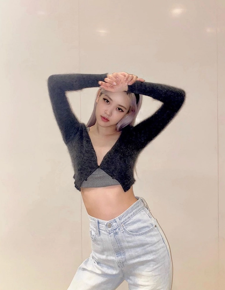 Grey Cropped Cardigan | Rose - BlackPink - Fashion Chingu