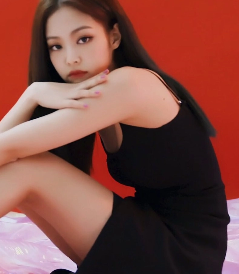 K-POP Jennie フーディ　黒 BLACKPINKOFFICIAL