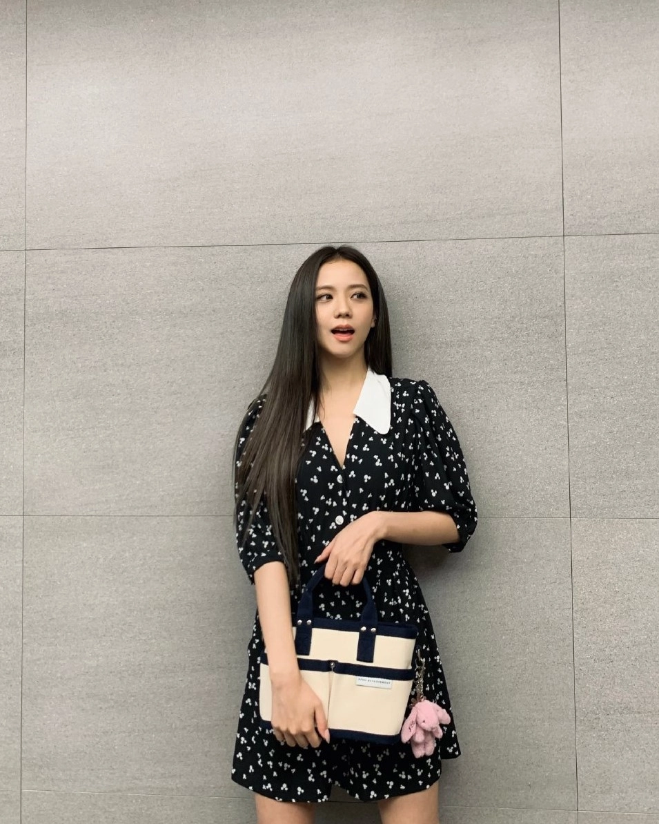 【PORTERNA】Jisoo Collar Short One Piece PORTERNA】Jisoo Collar Short One Piece