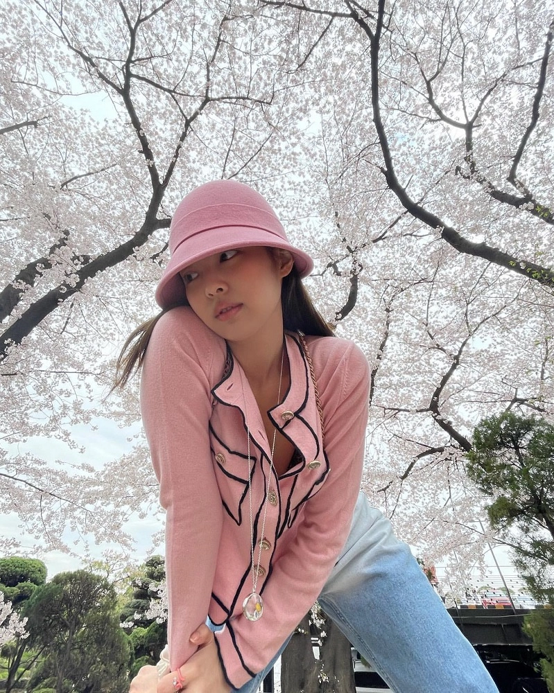 Sweater Jennie Blackpink Candy Pink Knitted Cardigan Jennie