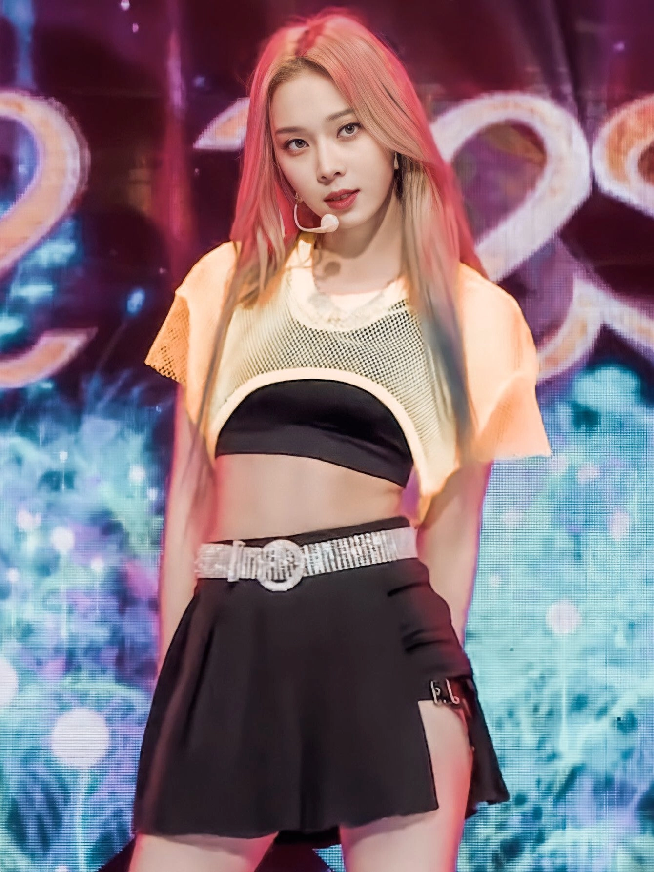 Black Skirt With Leg Strap | Winter - Aespa - Fashion Chingu