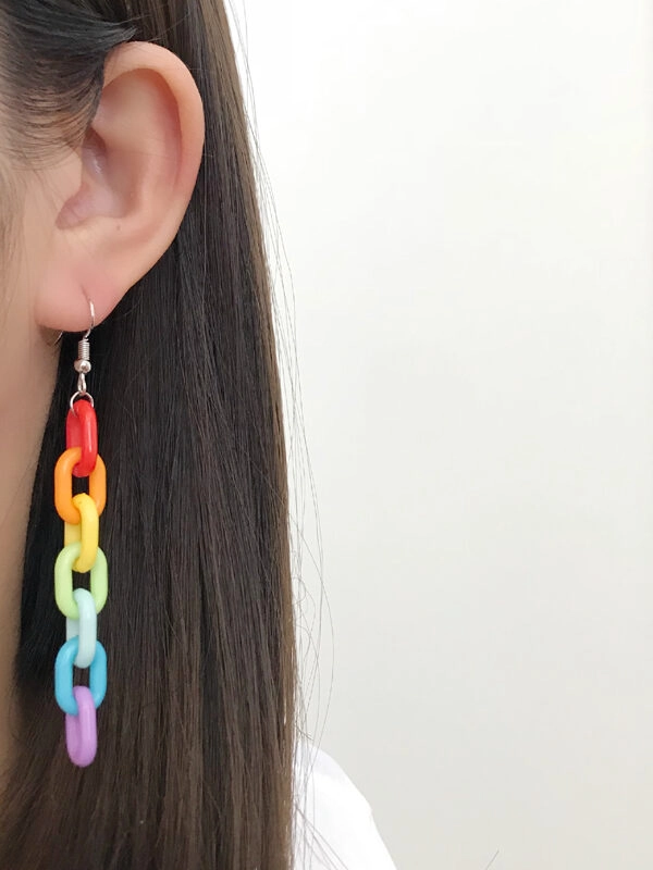 Multicolored Rainbow Chain Earrings | Giselle - Aespa