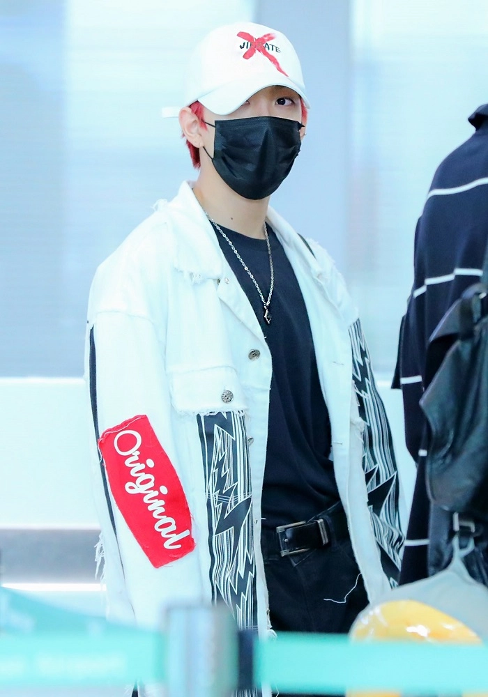 ATEEZ着用THE GREATESTのDenim Stadium Jacket ATEEZ着用THE GREATESTのDenim Stadium Jacket